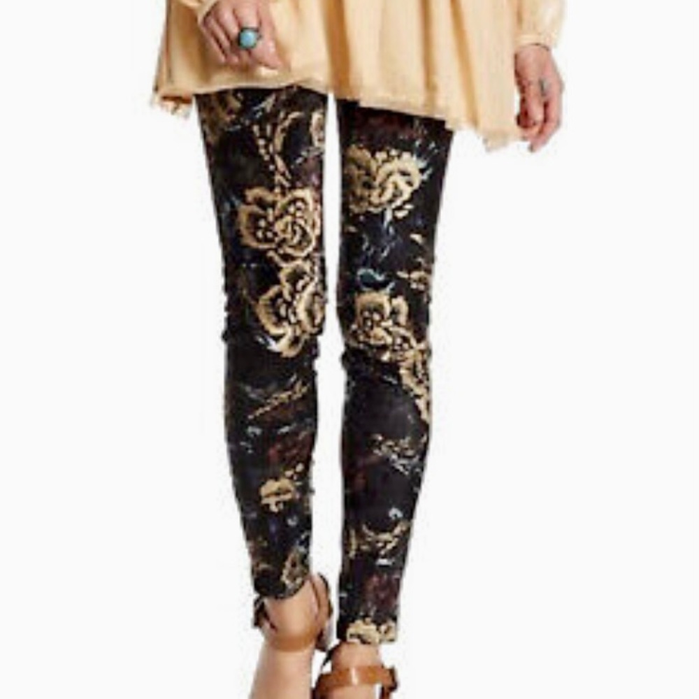 FREE PEOPLE "Lennon" Stretch flocked velvet mid rise moto-inspired jeans - Picture 2 of 8